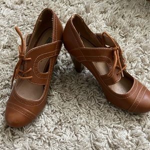 1930s/40s style heels